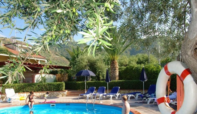 Semi-detached Villa with Swimming Pool, 600 Meters from a Sandy Beach !