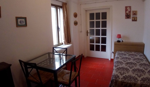 Small independent suite just a stone's throw from the historic center of Ferrandina.