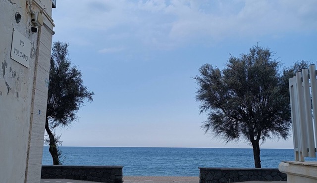 Splendid appartement few steps away from seafront of Agnone Bagni