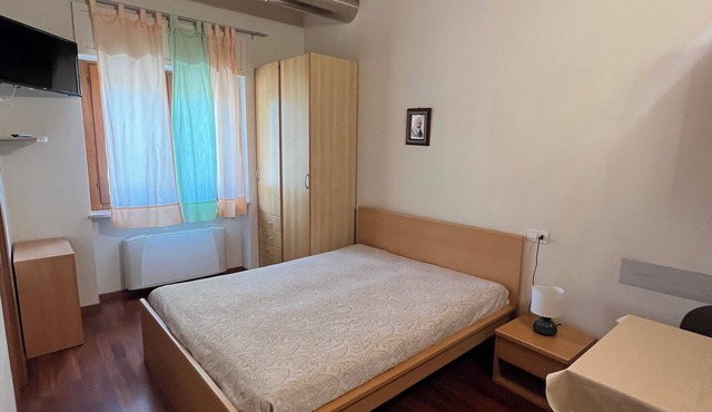 Studio apartment with kitchen near Casa Sollievo Hospital and St. Pius Church