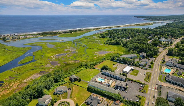 The Mariner Resort in Ogunquit