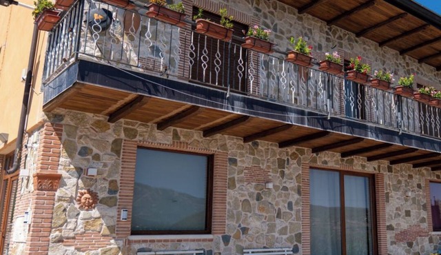 Tranquil 1-bedroom bed & breakfast in charming Contursi
