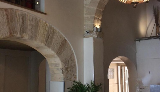 Ucciardhome Hotel