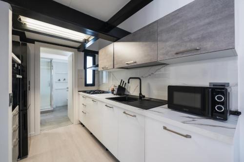 V9 Loft Luxury - 300mt da mare, centro e stazione