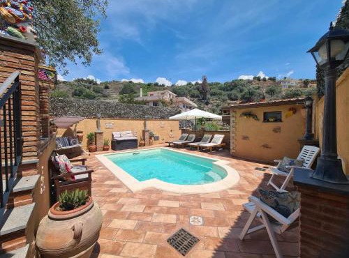Villa Alecla - Sea Villa near Taormina