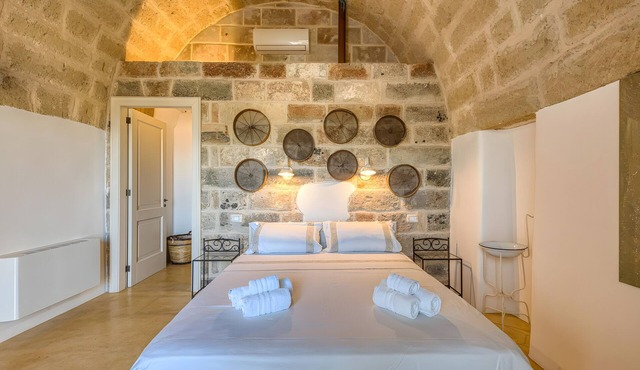 Villa 'Camera 3' with Sea View, Private Pool and Wi-Fi