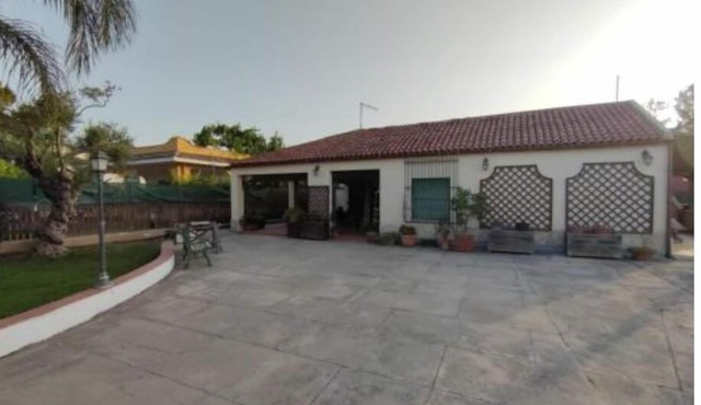 Villa Elena/CIR: 19089017C214245