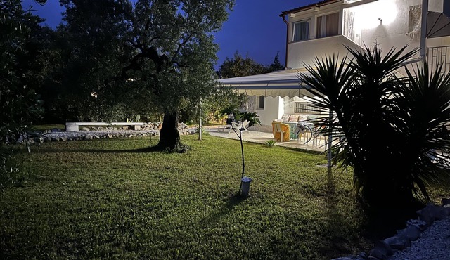 Villa Méditerranée with parking space