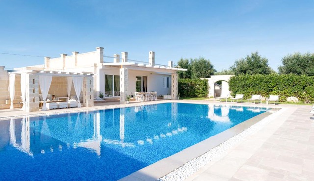 Villa Niraclò by Raro Villas