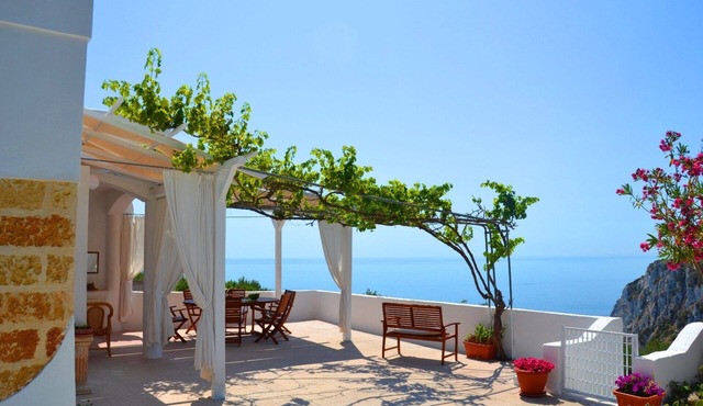 Villa Sonia overlooking the sea