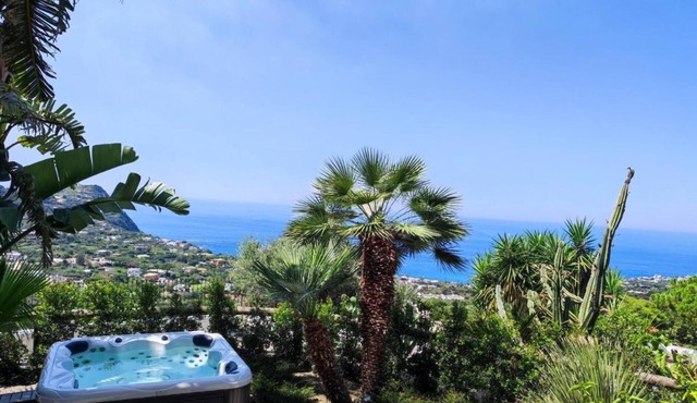 Villa 'Terrazza Di Tifeo - Jacuzzi' with Sea View, Wi-Fi and Air Conditioning