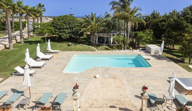 Villa with Pool in Sicily
