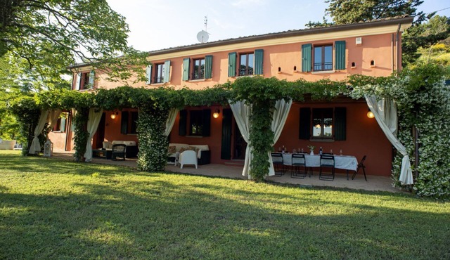 Villa with private semi inground pool close to the beach