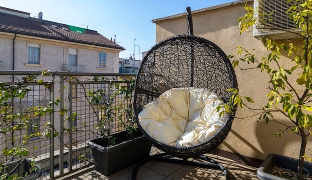 With Large Private Terrace City Center Metro 200mt