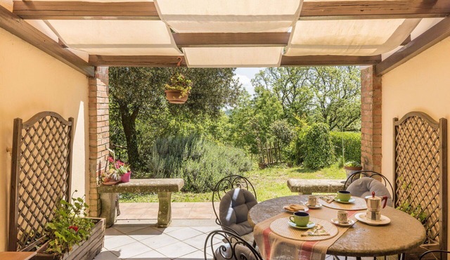 Wonderful private villa for 7 guests with WIFI, TV, terrace and pets allowed