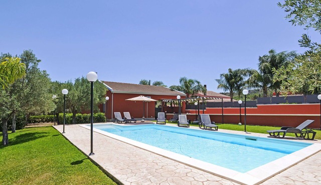 Wonderful private villa for 6 people with A/C, WIFI, private pool, TV and patio