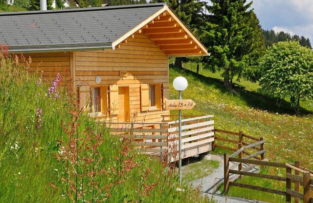 58 m² Accommodation ∙ 2 bedrooms ∙ 6 guests in Tschappina