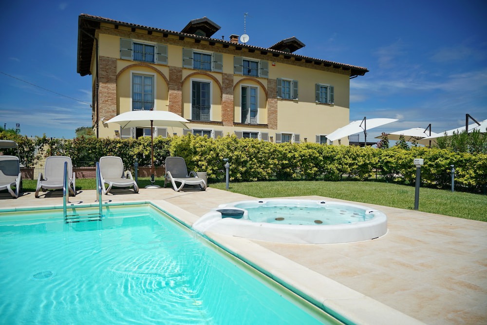 Agliano Terme Hotel | NaturalMente Wine Resort
