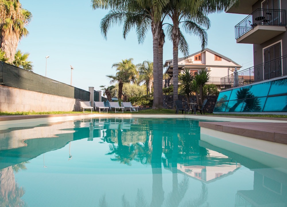 Aci Sant'Antonio Hotel | Antichi Ricordi