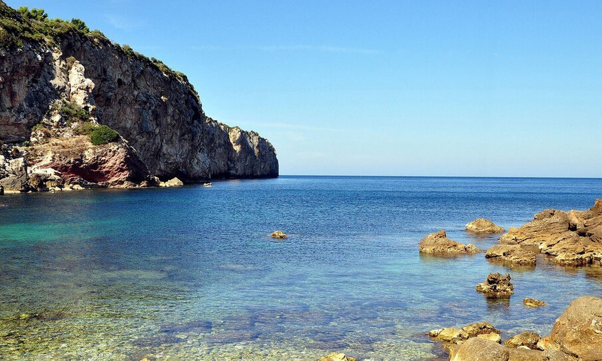 Terrasini Villa | Spacious villa within walking distance of the Cape Rama Nature Reserve
