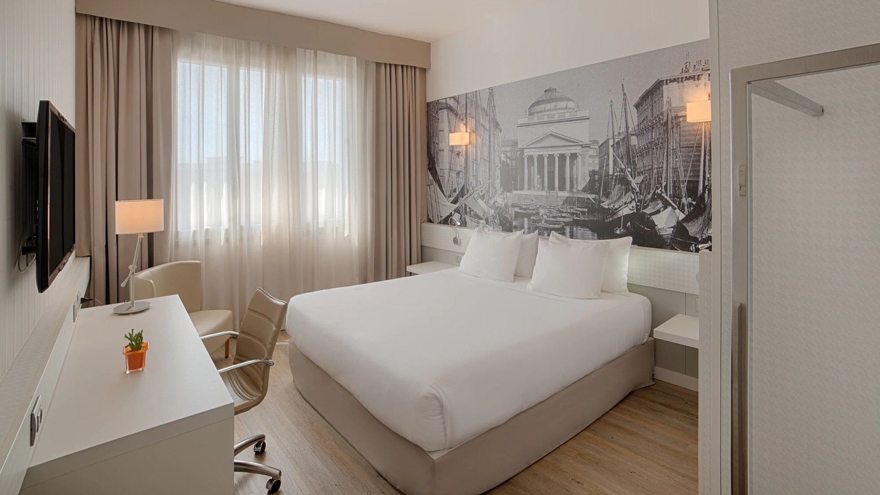 Photo of Bedroom in Trieste Old Town