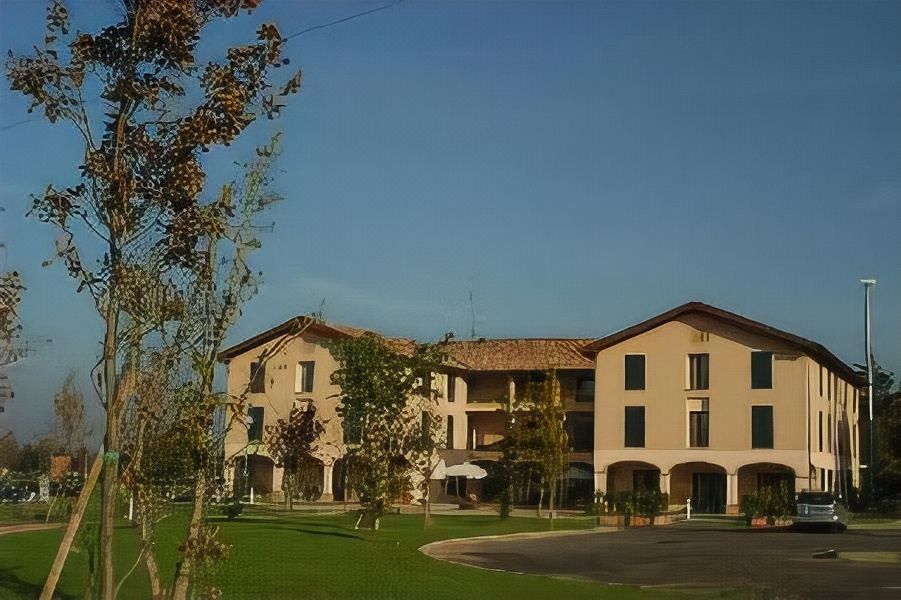 Photo of Buildings in Montecchio Emilia