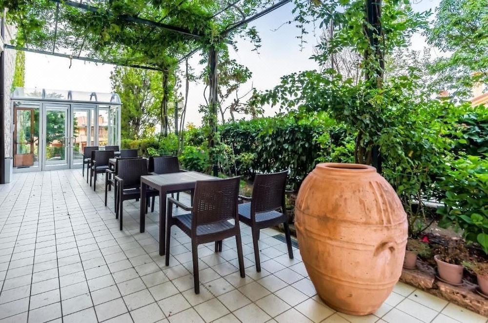 Photo of Patio Balcony in Nusco