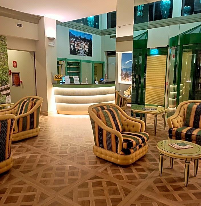 Photo of Livingroom in Downtown