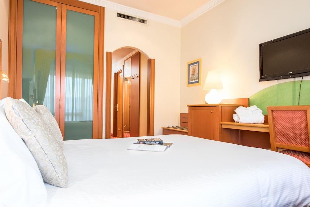 Photo of Bedroom in Galzignano Terme