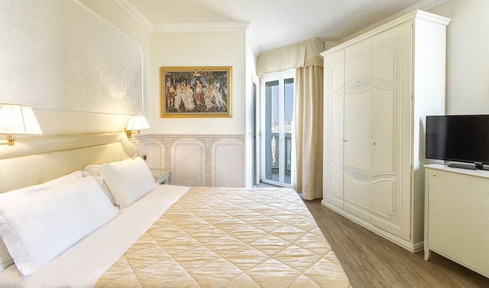 Photo of Bedroom in San Giuliano a Mare