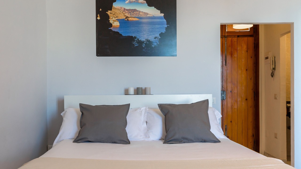 Photo of Bedroom in Mergellina