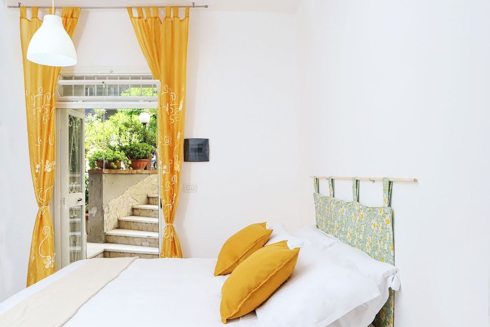 Photo of Bedroom in Chiaia