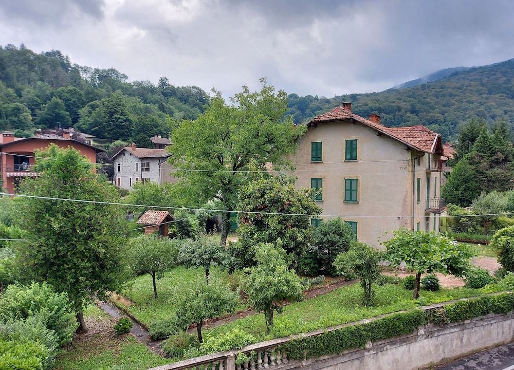 Photo of Buildings in Brinzio