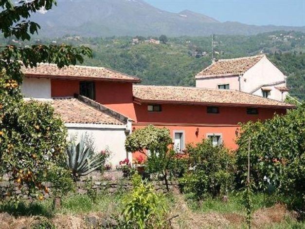 Photo of Buildings in Macchia
