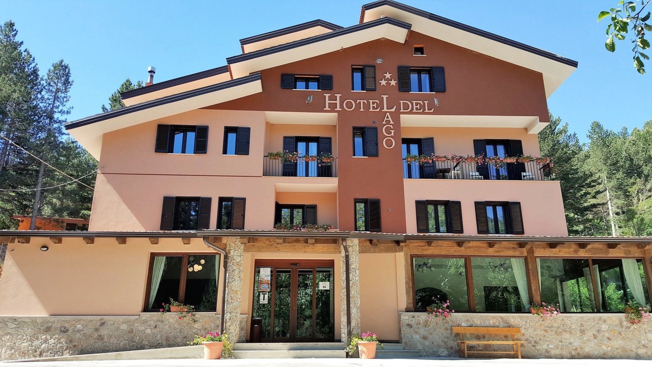 Photo of Buildings in Cotronei
