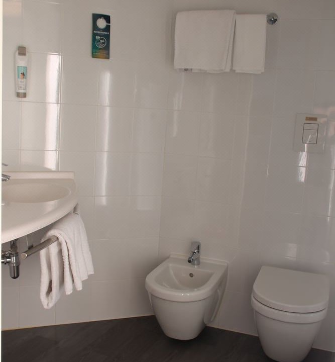Photo of Bathroom in Lainate