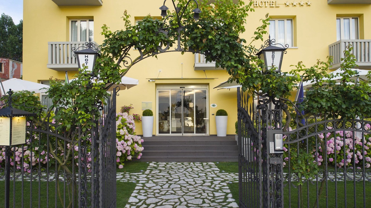 Photo of Buildings in San Nicolo