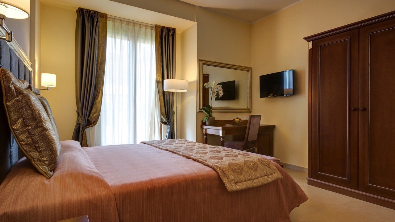 Photo of Bedroom in Tiche