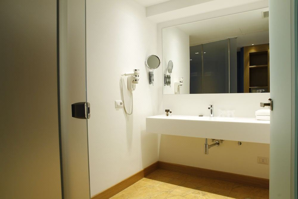 Photo of Bathroom in Contrada Pantano d'Arci