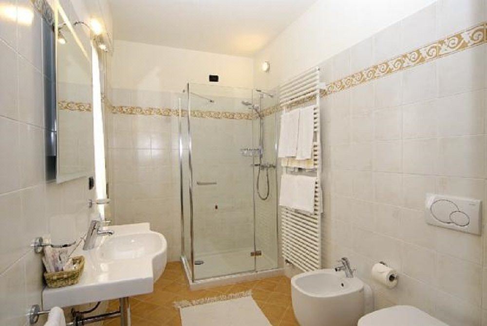 Photo of Bathroom in Monforte d'Alba