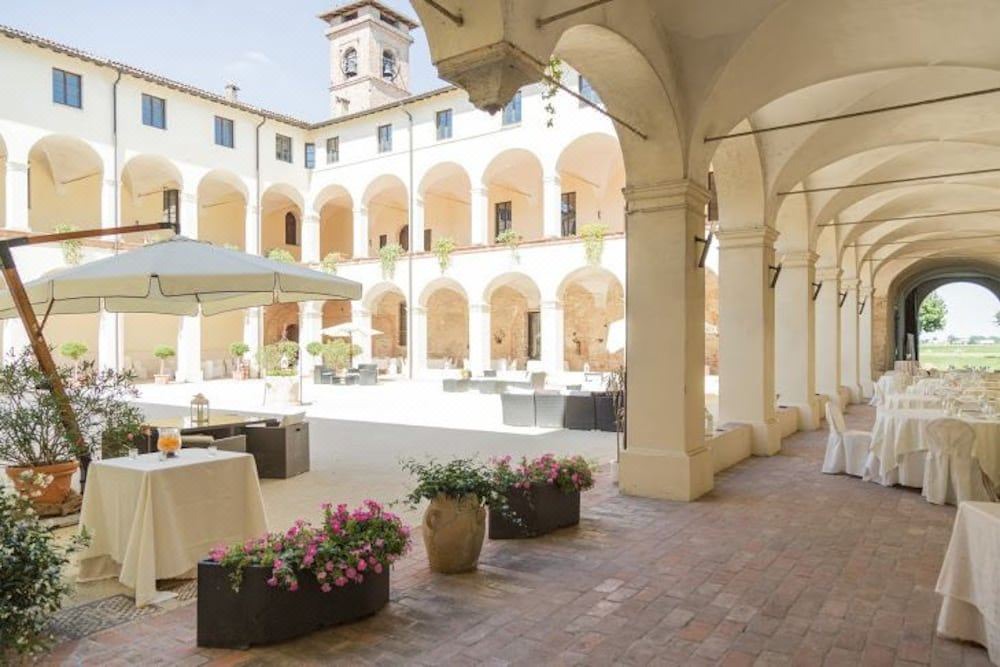 Photo of Buildings in Fontevivo