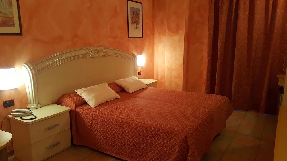 Photo of Bedroom in Leno