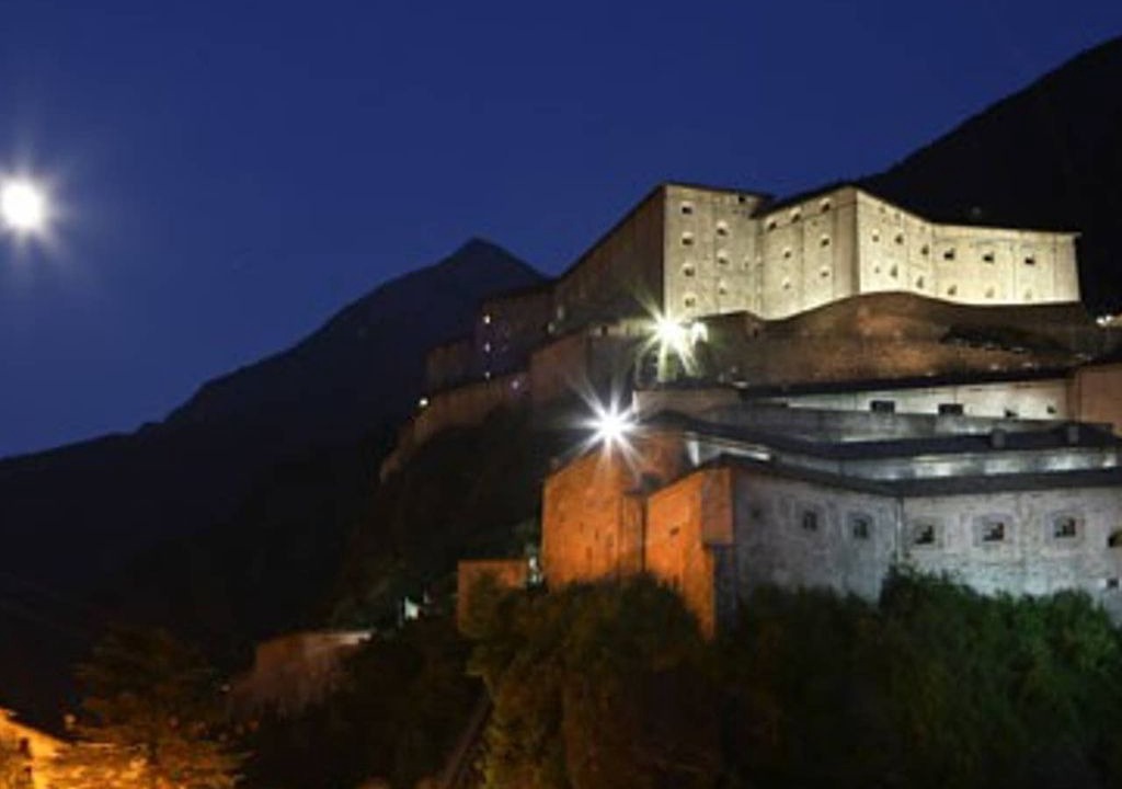 Photo of Buildings in Bard