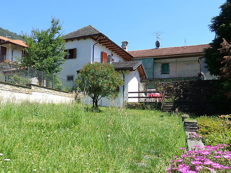 Photo of Buildings in Bracchio