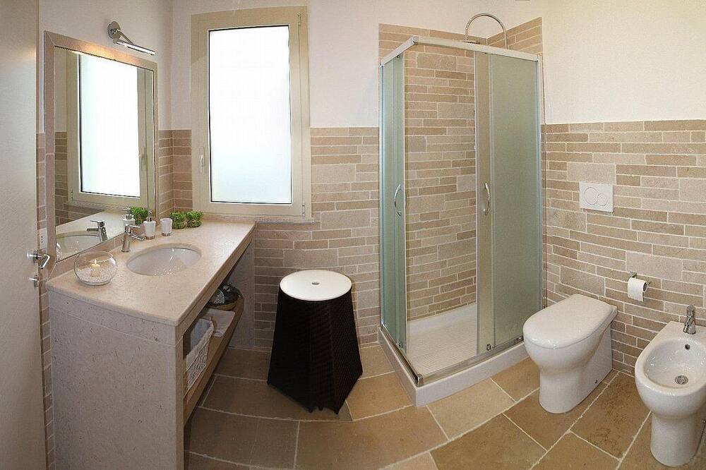 Photo of Bathroom in Parati
