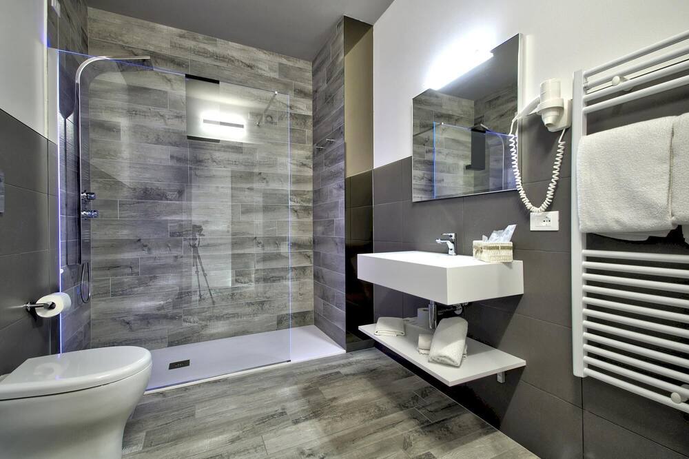 Photo of Bathroom in Mira