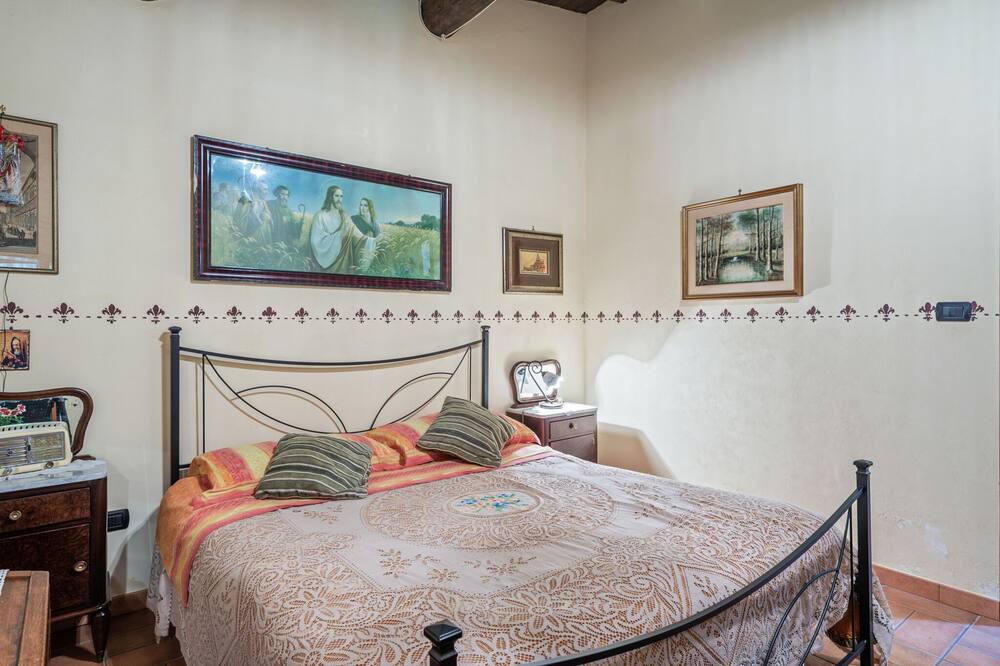Photo of Bedroom in Maletto