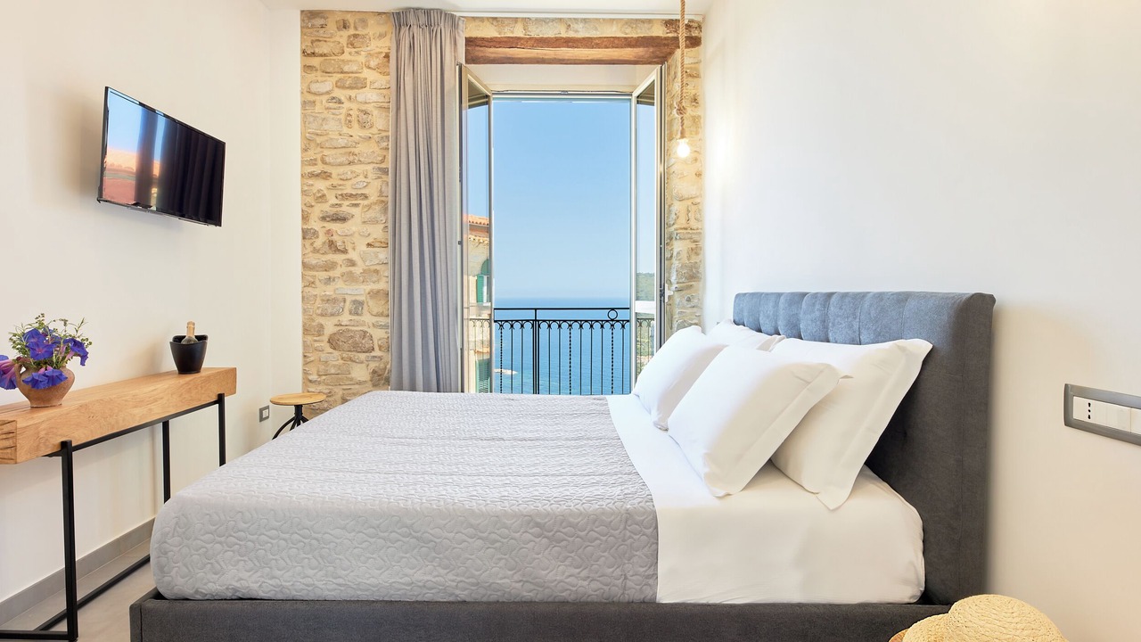 Photo of Bedroom in Castellabate Historic Centre