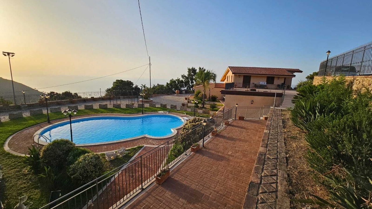 Photo of Outdoor in Cefalu