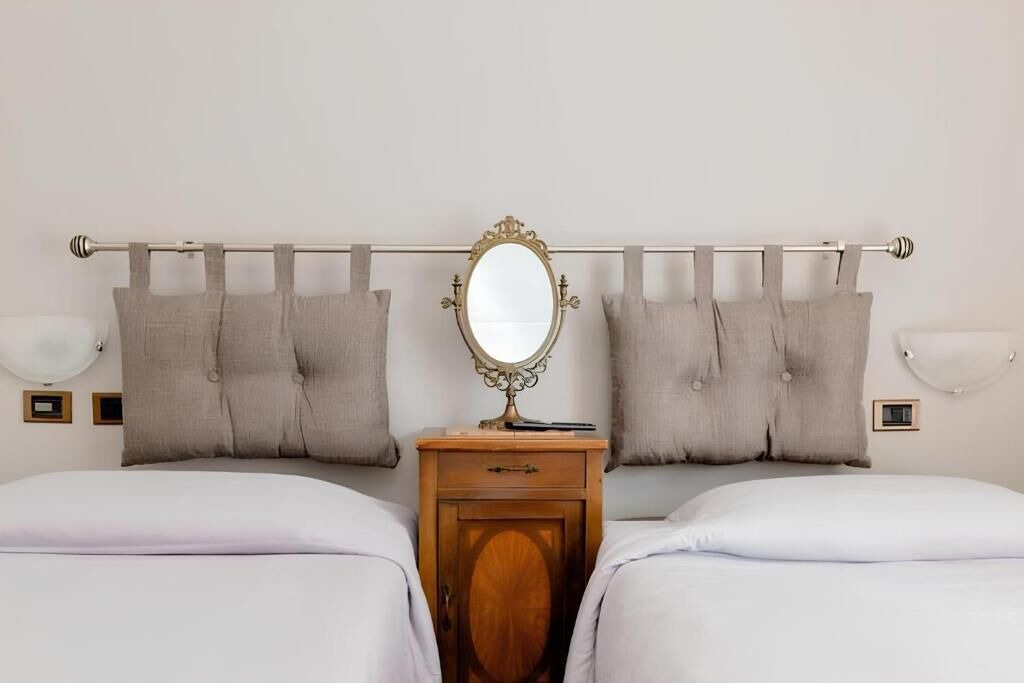 Photo of Bedroom in Pero